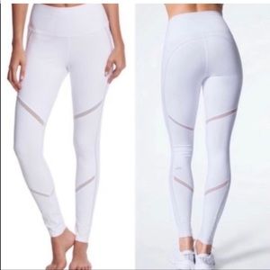 White high waisted alo leggings